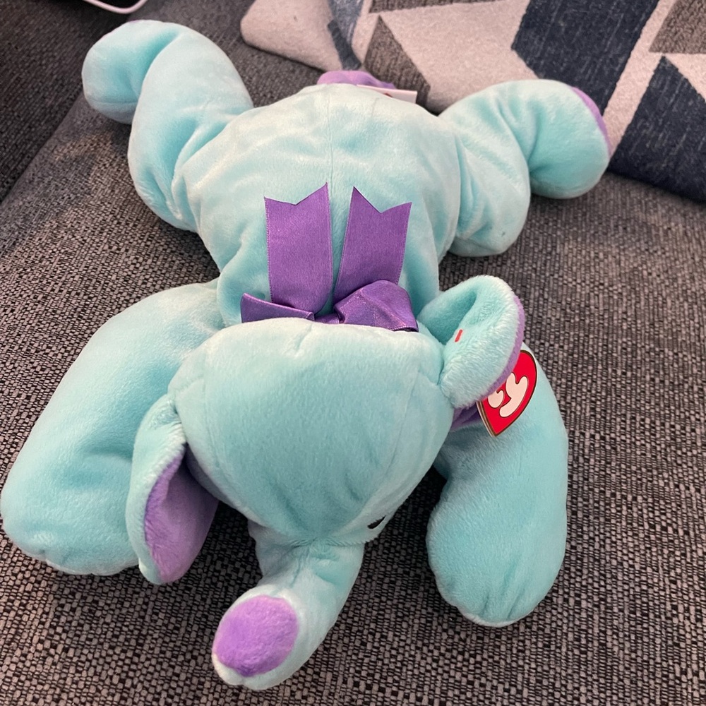 TY Squirt the Elephant